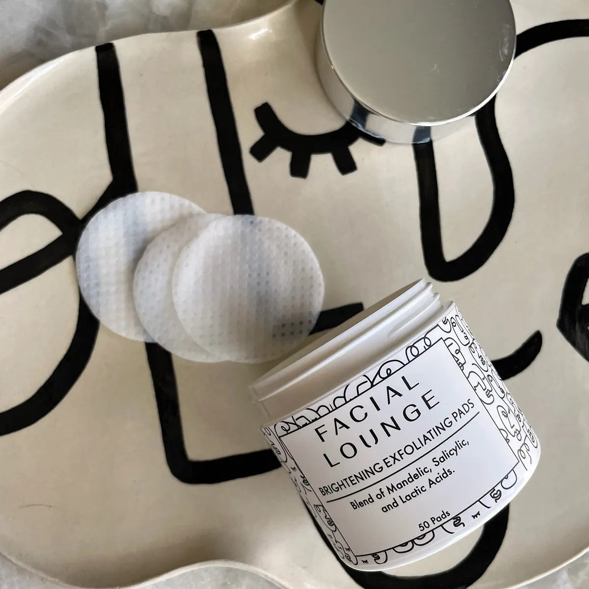 Brightening Exfoliating Pads Facial Lounge